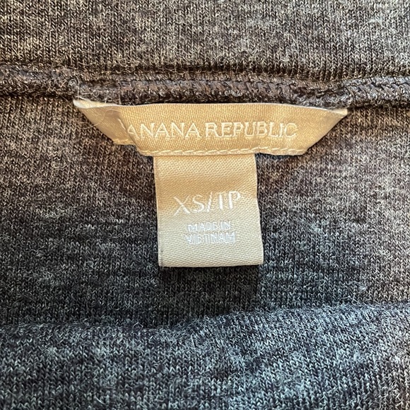Banana Republic Stretch Mini Skirt - Picture 4 of 6